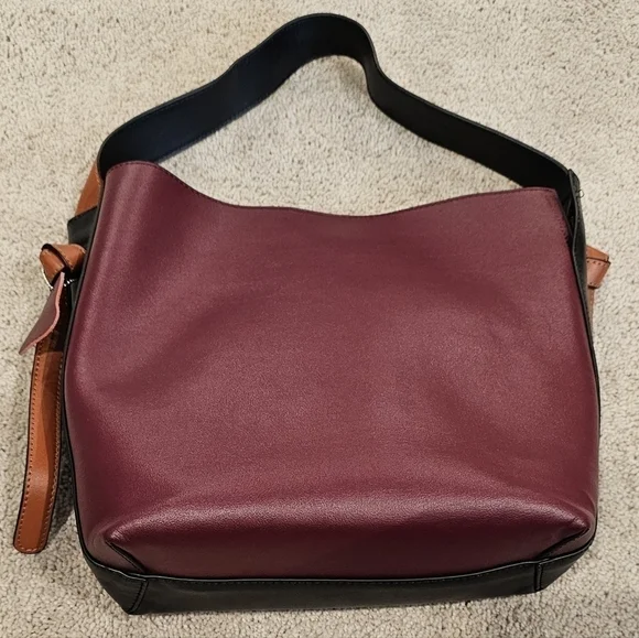 Women's Black and Maroon Leather Bucket Bag - Picture 11 of 11